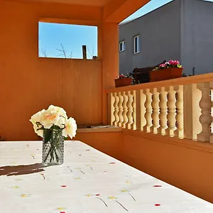  Apartamento Nina